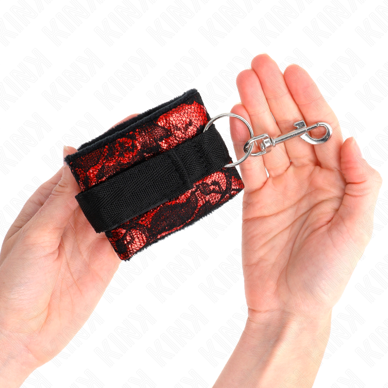 KINK - SCANDAL WRIST RESTRAINTS RED-BLACK - slika 3